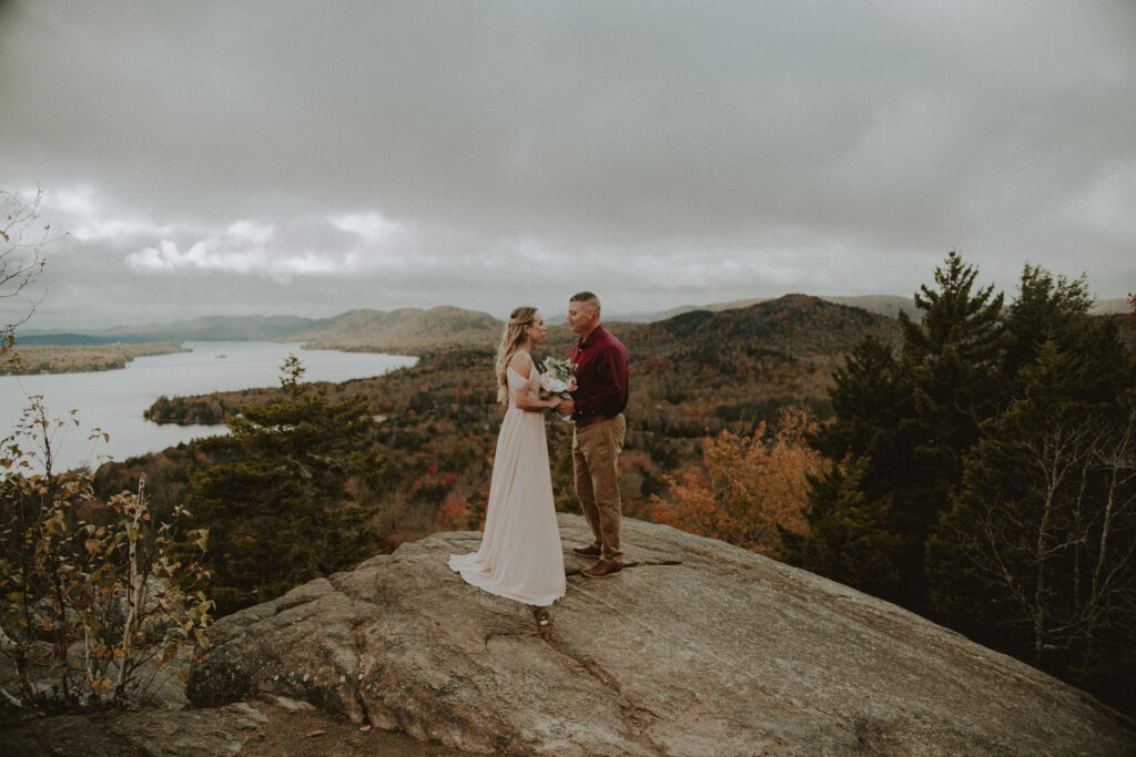 Rocky Mountain summit, Couple at the top of Rocky mountain